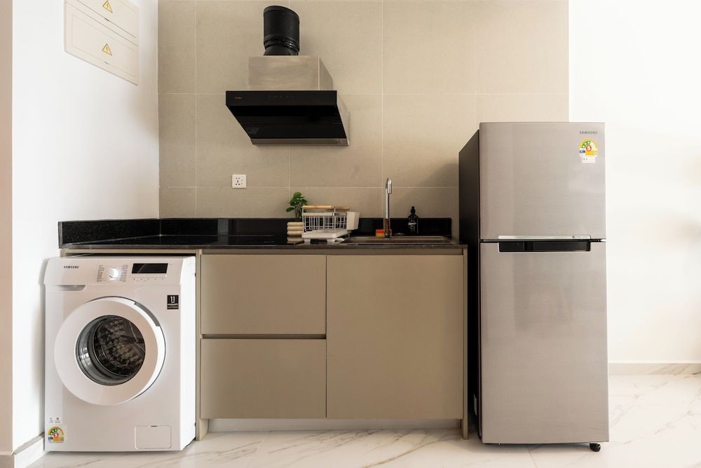 Royal Platinum Condo by Soben Homes Comfort Studio 27