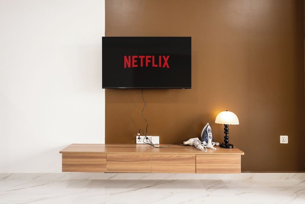 Royal Platinum Condo by Soben Homes Comfort Studio 33