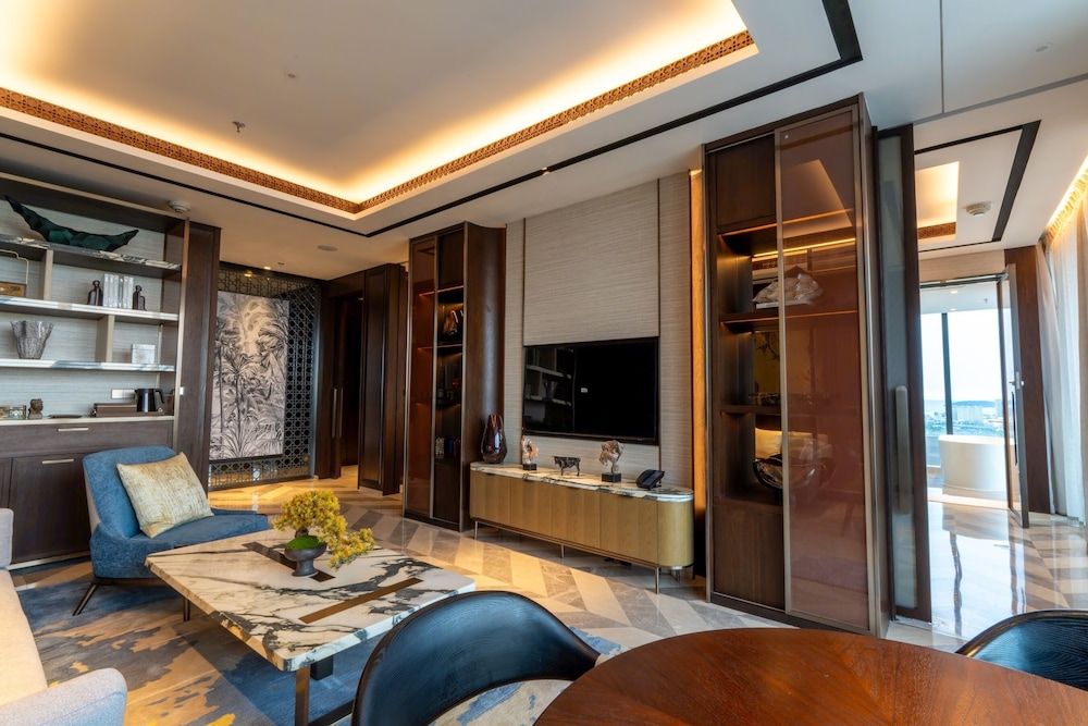 Arjuna Solitaire Hotel Arjuna Junior Suite 3