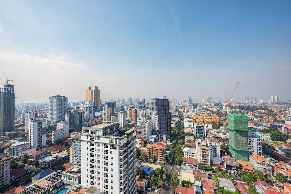 Grand Mansion One Bedroom Apartment 15