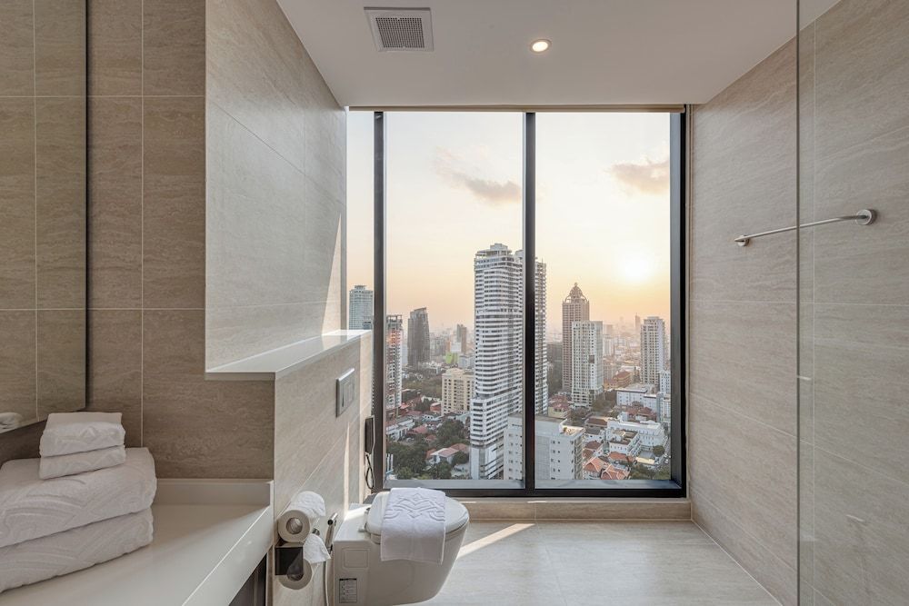 Grand Mansion One Bedroom Apartment 13