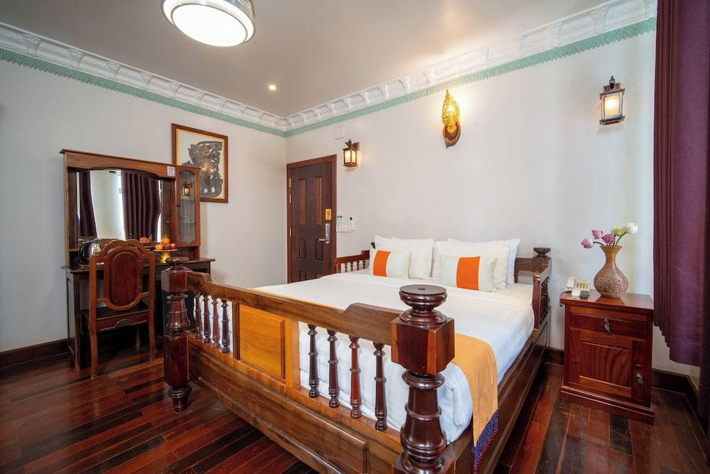 Superior Double Room, City View