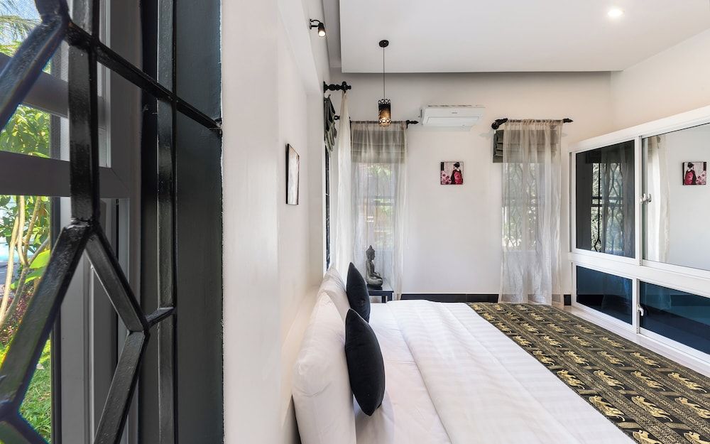 Banana Resort le Petit nid de Caro House, Pool View, Garden Area 11