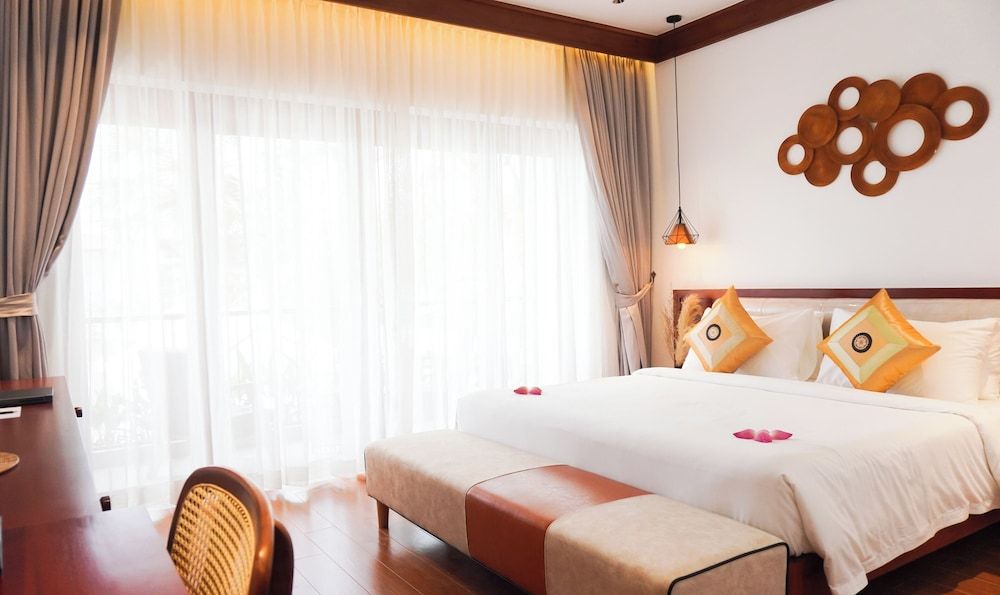 Deluxe Double Room, Balcony, Pool View