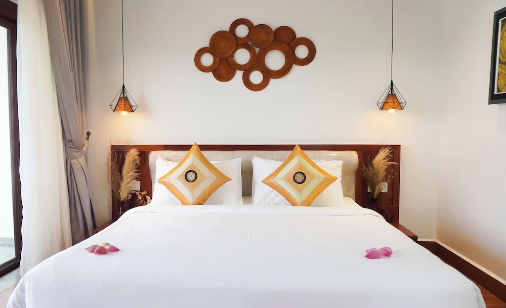Deluxe Double Room, Balcony, Pool View