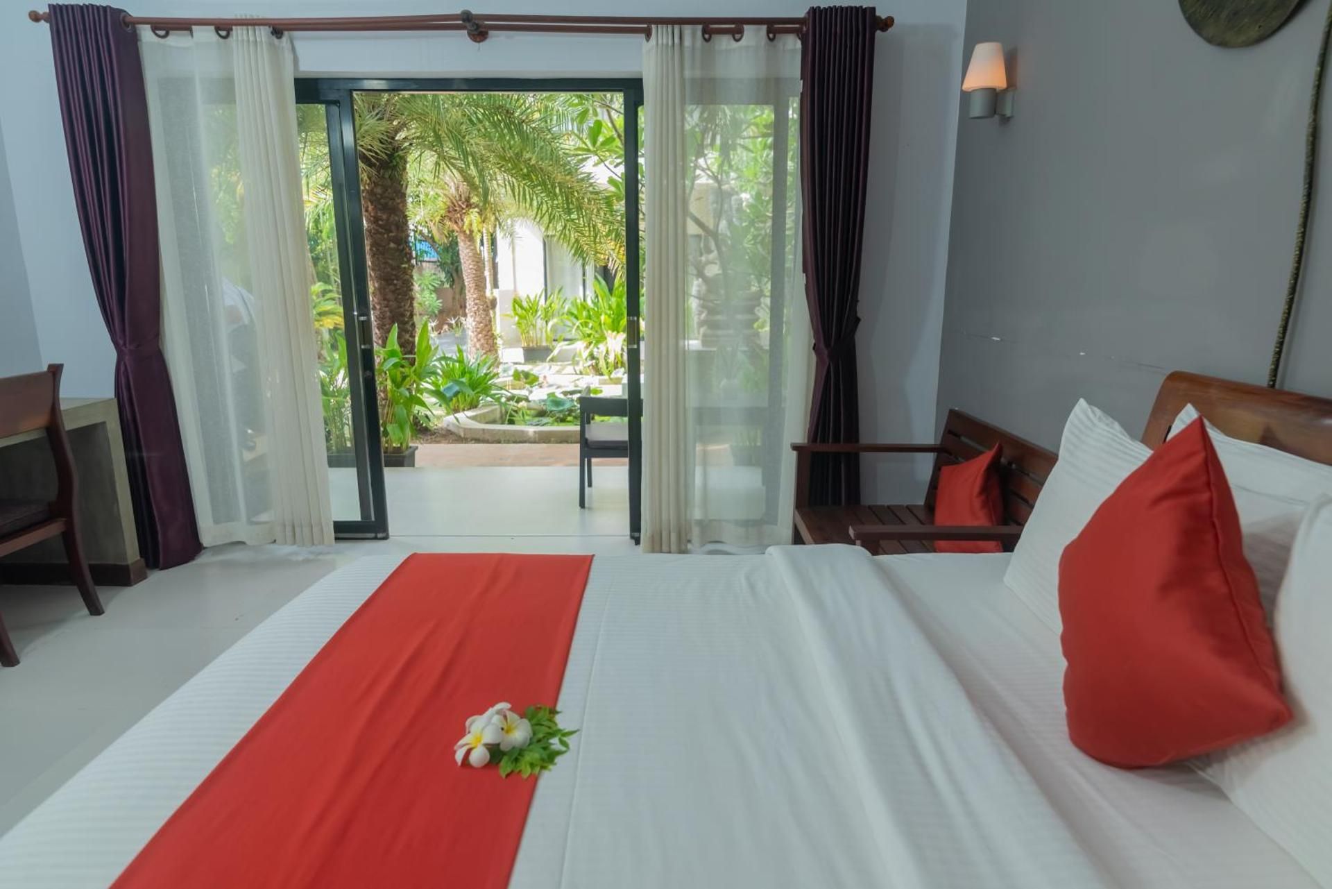 Deluxe Double Room with Balcony