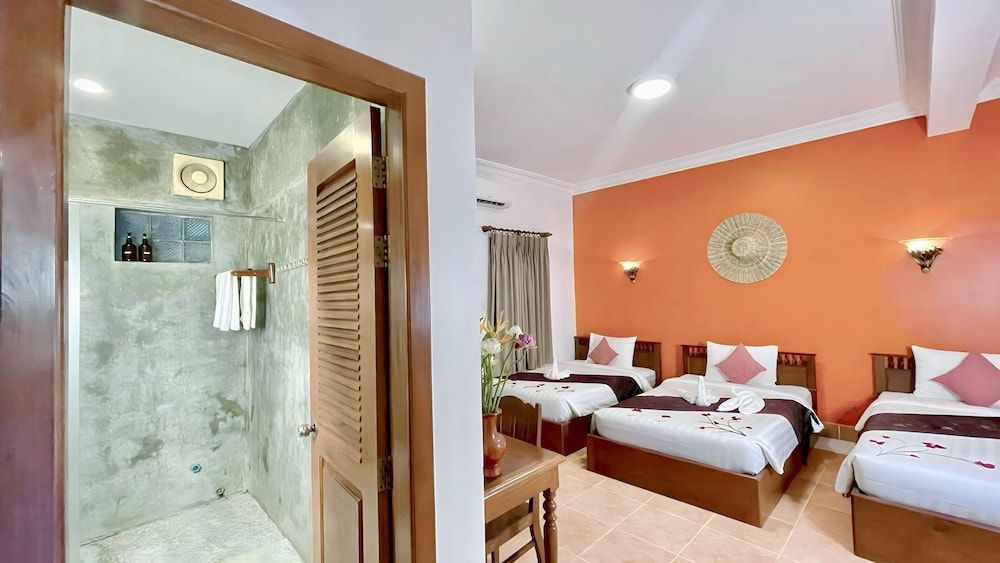 Family Triple Bed