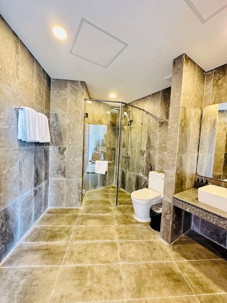 Otres Beach Hotel Family Suite 15