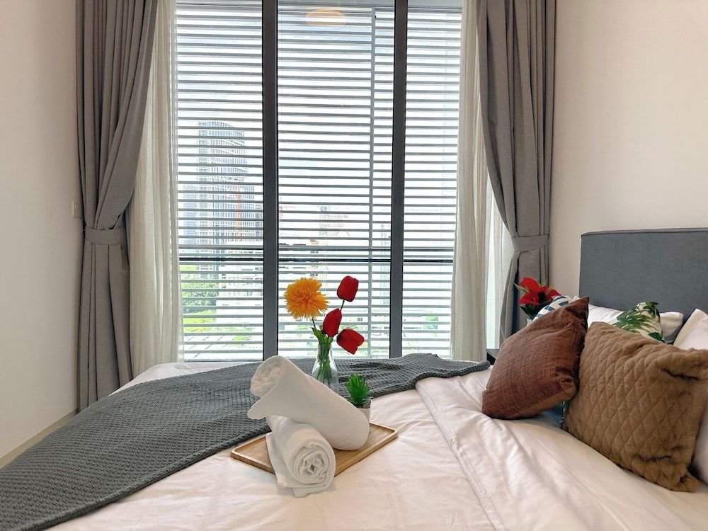 The Gateway by Caerus Management Deluxe Suite 4