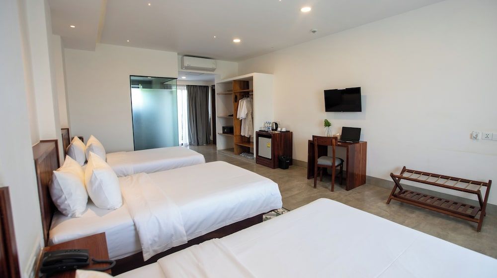 Family Triple Room, 1 Bedroom, Pool View