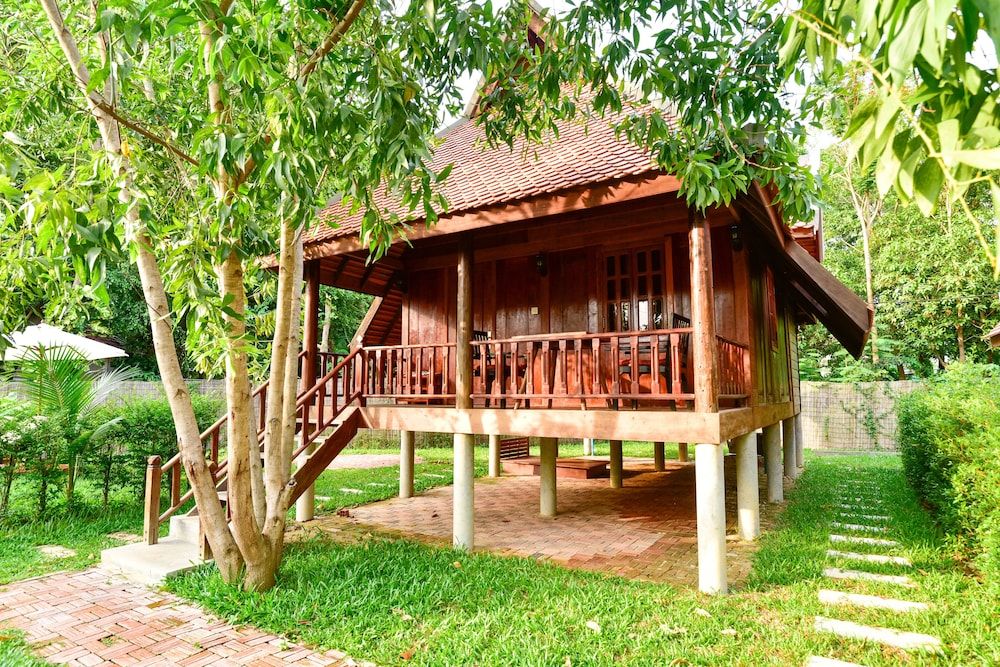 Deluxe Bungalow, Multiple Beds, Private Pool, Garden View