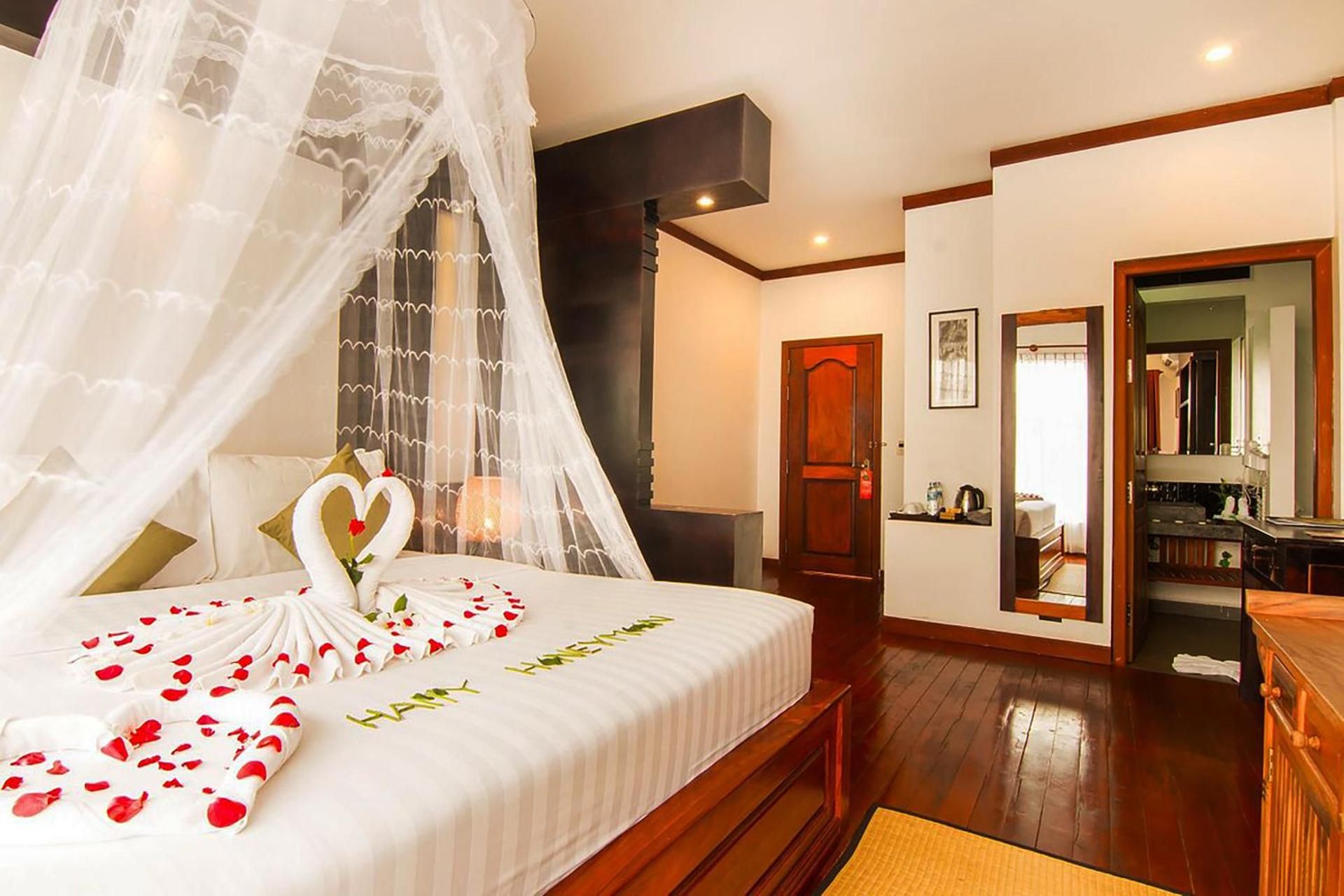 Deluxe Double Room with Balcony and Pool view