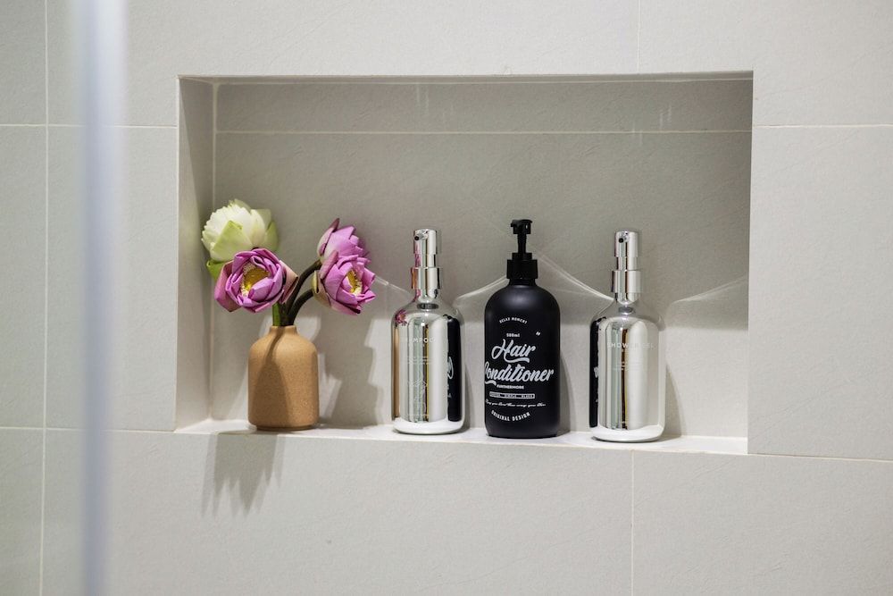 Atoh's Maison Lotus Blossom Chamber 9