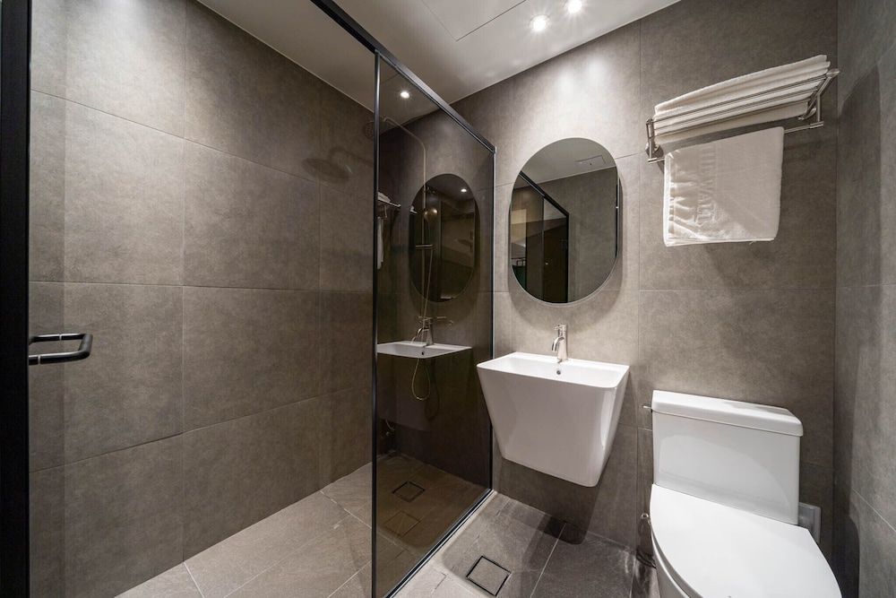 Jecheon The Wall Hotel Superior Room 9