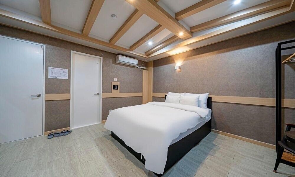 Chungju Bali Hotel Deluxe Double Room 5