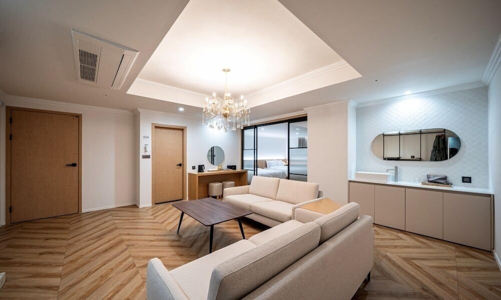 H Avenue Gumi Okgye Suite Twin 7