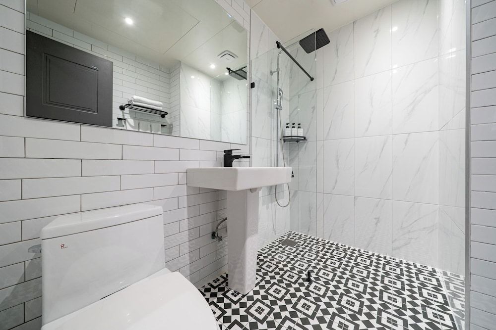 SEONGNAM HEALASIS HOTEL MORAN STATION Deluxe Double Room 7