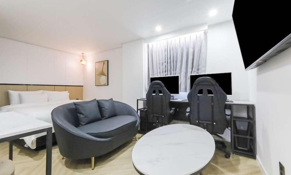 JECHEON NO.25 HOTEL Deluxe Double Room 14