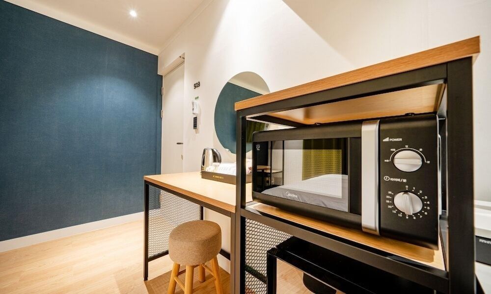 Hound Hotel Gumi indong Superior Double Room 3