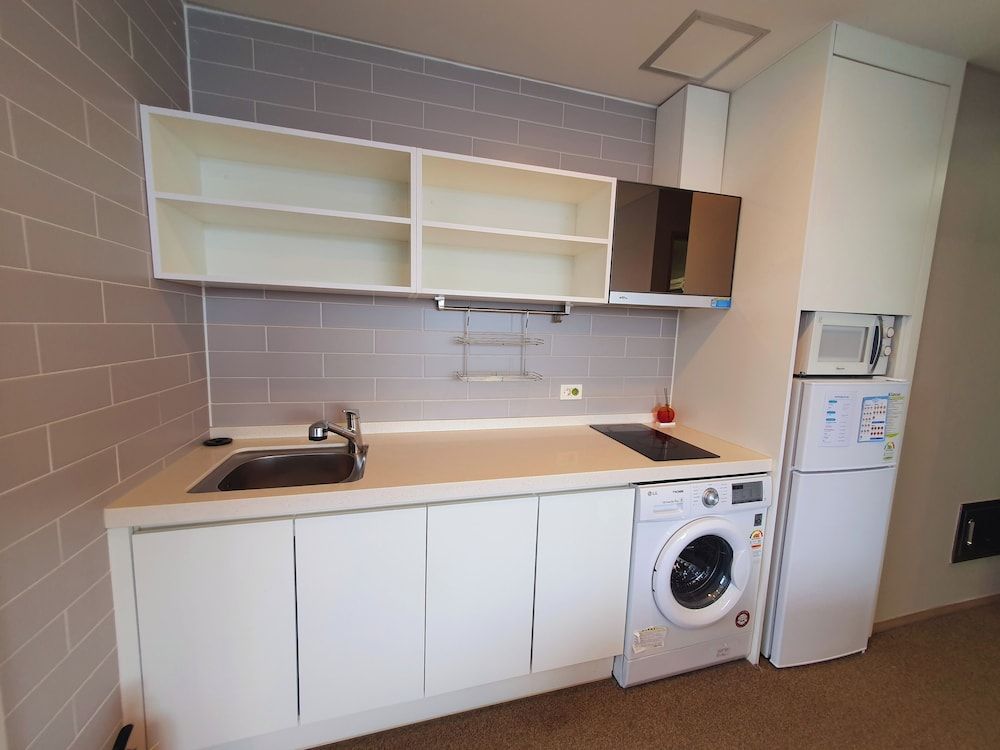 Yongin Triny Hotel Family Triple Room 7