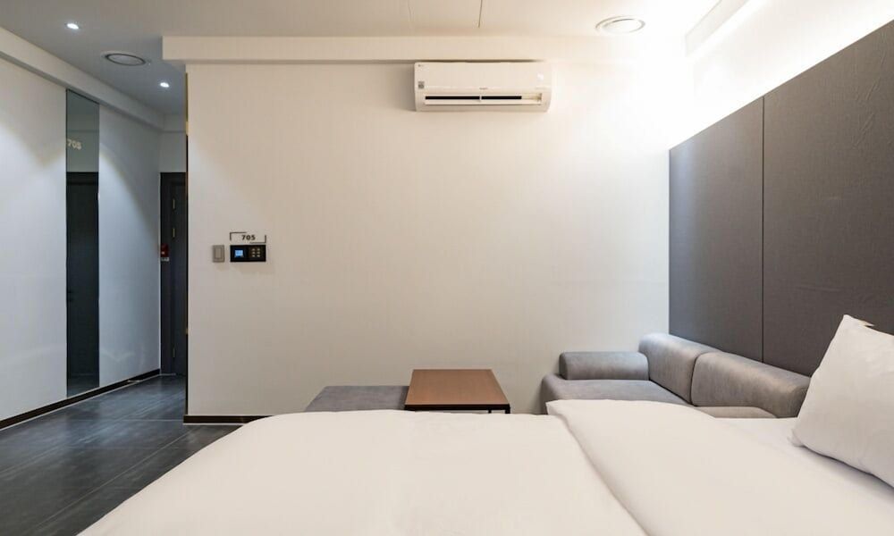 HOTEL THE ART UIWANG Deluxe Room 10