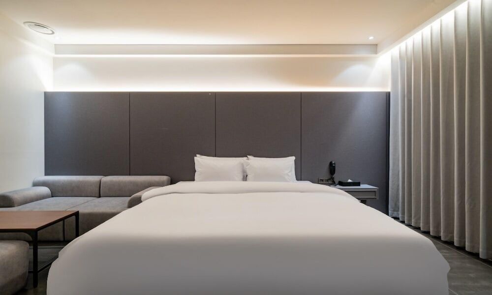 HOTEL THE ART UIWANG Deluxe Room 4