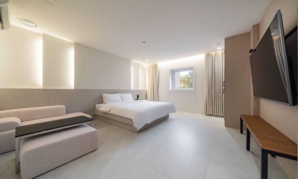 HOTEL THE ART UIWANG Junior Suite Room 4