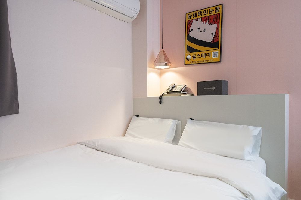 Hotel Nine Double Room 3