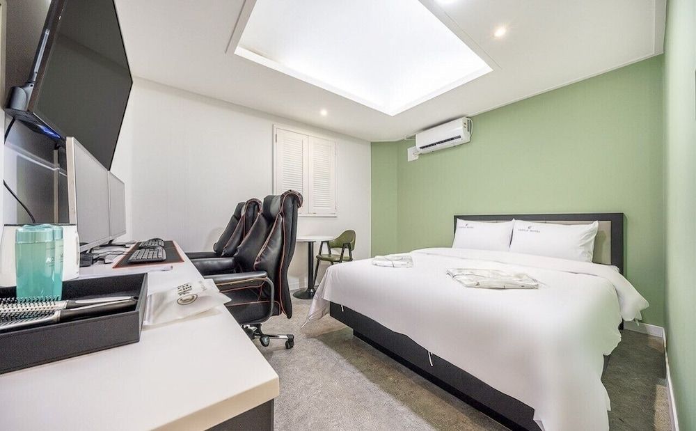 Gwangmyeong hotel Castle Superior Double Room 4