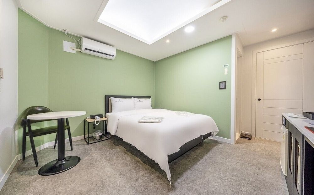 Gwangmyeong hotel Castle Superior Double Room 5