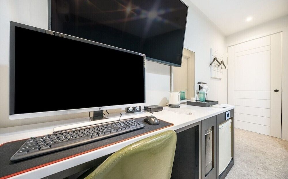 Gwangmyeong hotel Castle Deluxe Double Room 9