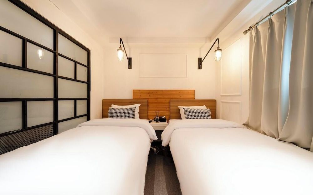 AVENUE HOTEL Business Twin Room 10