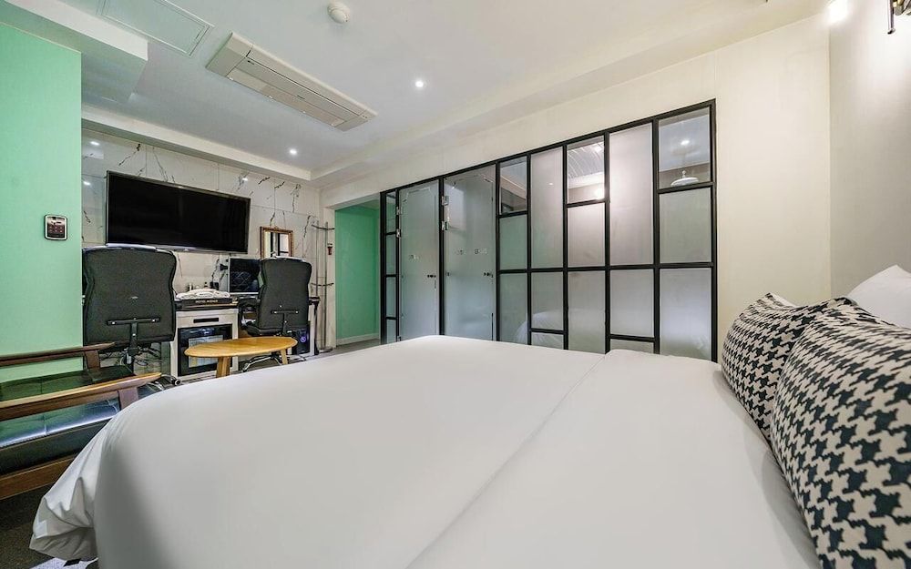 AVENUE HOTEL Business Twin Room 7