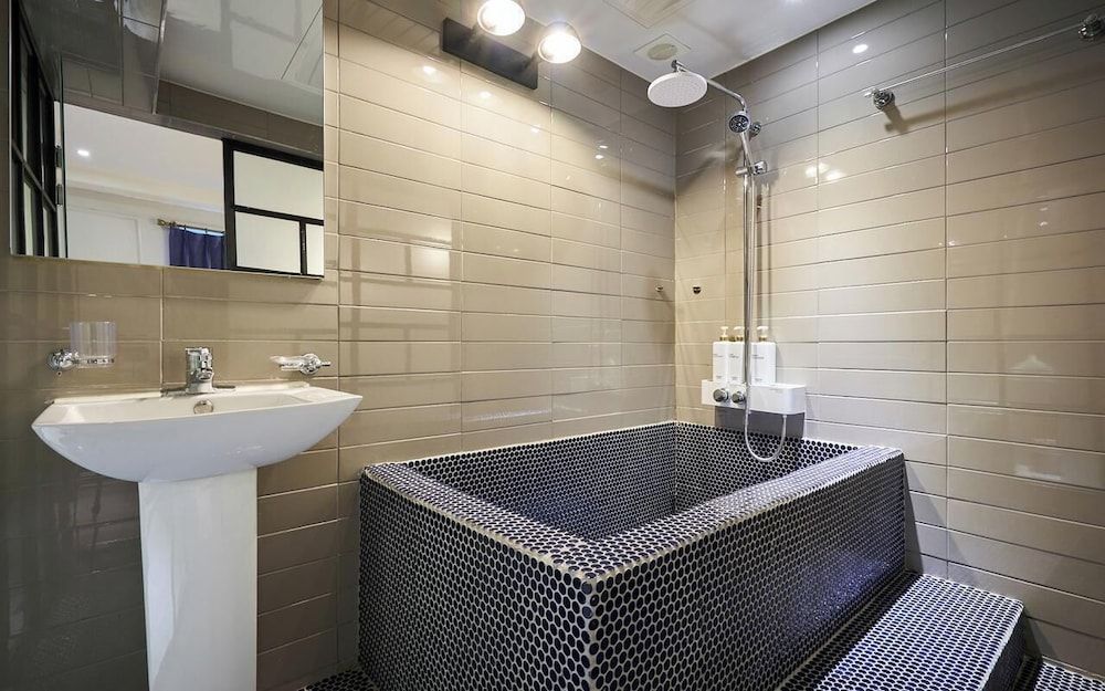 AVENUE HOTEL Business Twin Room 13