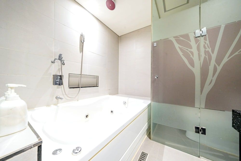 HOTEL ON Standard Room 4