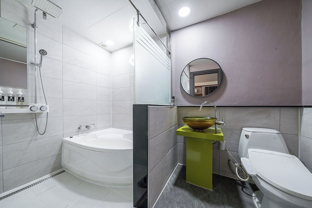 SKYHOTEL Family Triple Room 7