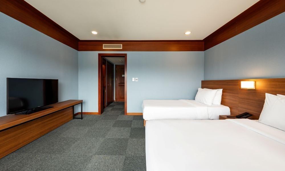 The Hill House Yangpyeong Deluxe Double Room 3