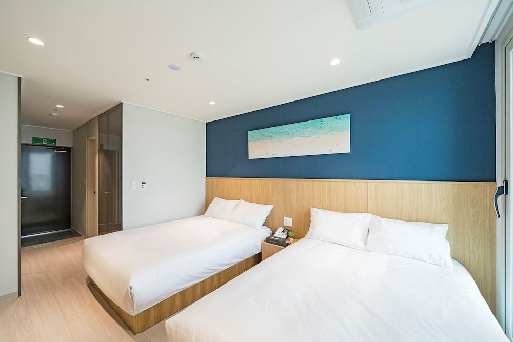 Sokcho Marie Vista Hotel [Breakfast for 2 PKG] [No Parking] City View Standard Family Twin