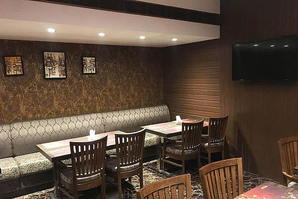 undefined Hotel Lawrence 4