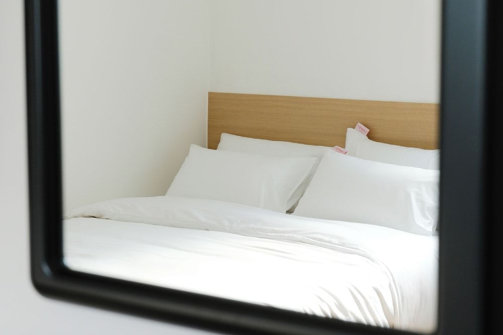 HOTEL CARPET Deluxe Room 3