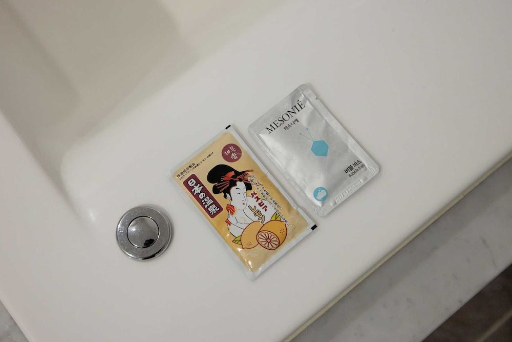 Hotel Moon Cheonan Sinbuldang Deluxe Massage Chair 17