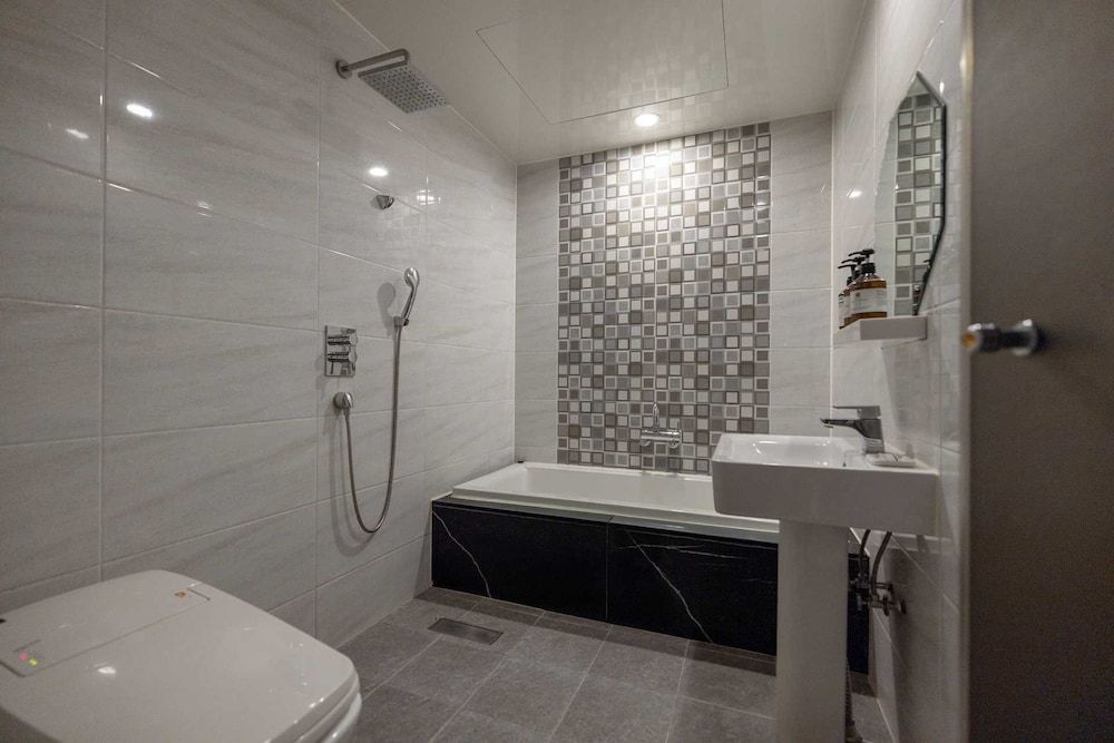 Hotel Moon Cheonan Sinbuldang Standard Double Room 12