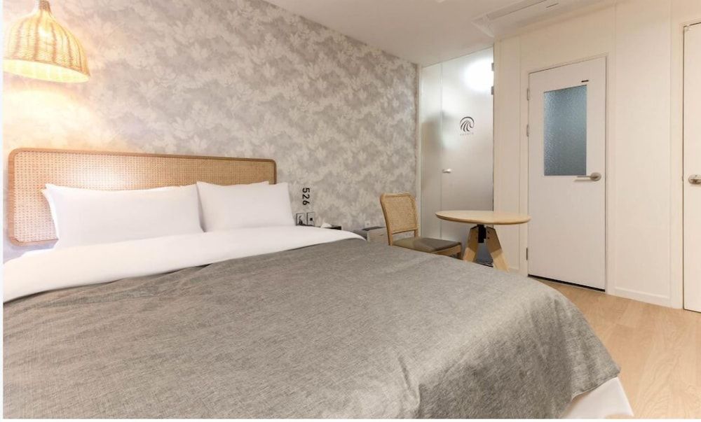 Hotel Arentz Deluxe Double Room 10