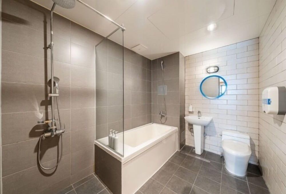 27 HOTEL Superior Room 7