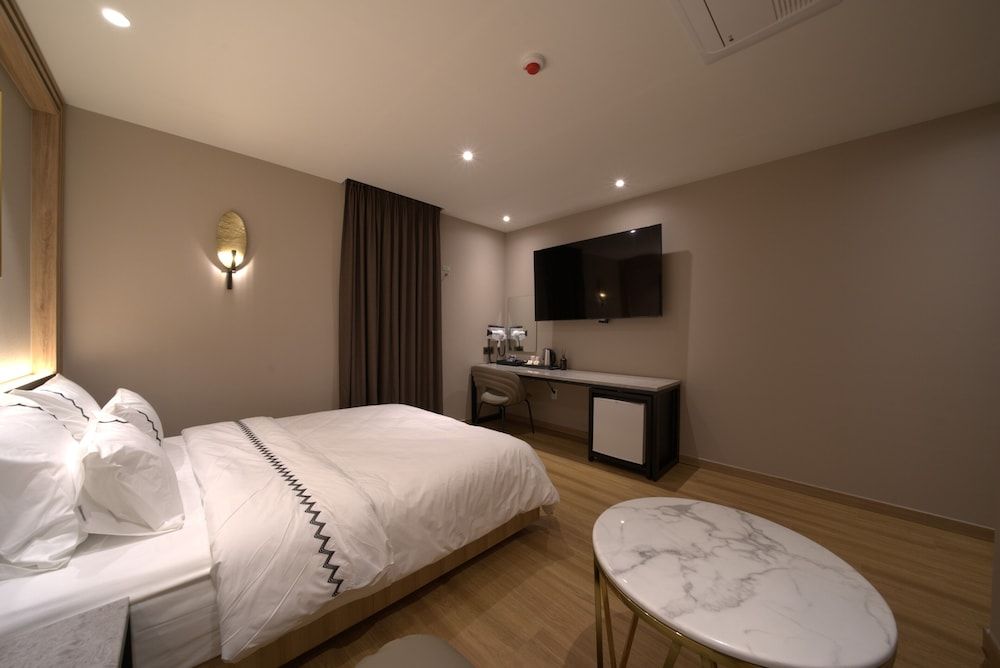 Gaeul Hotel Standard Double Room 30