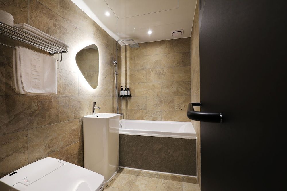 Gaeul Hotel Standard Double Room 37