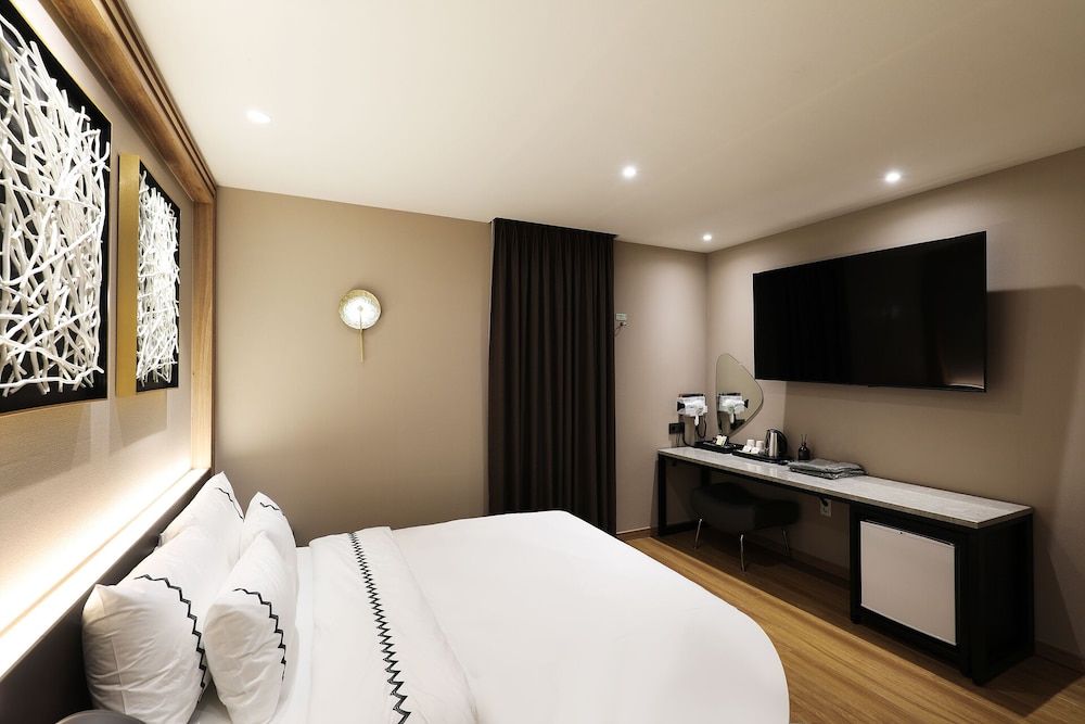 Gaeul Hotel Standard Double Room 36