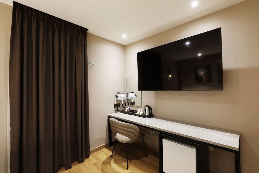 Gaeul Hotel Standard Double Room 21
