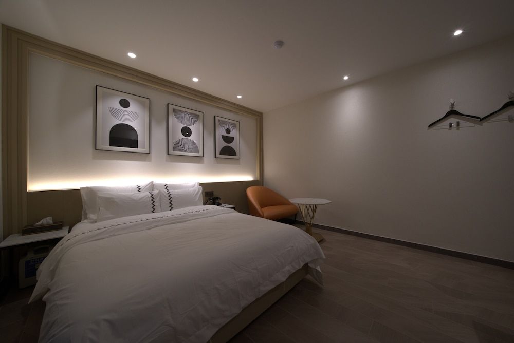 Gaeul Hotel Standard Double Room 23