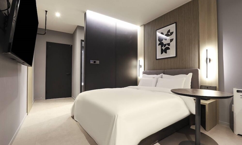 Wonju Brown Dot Hotel Corporate City Deluxe King Room 3